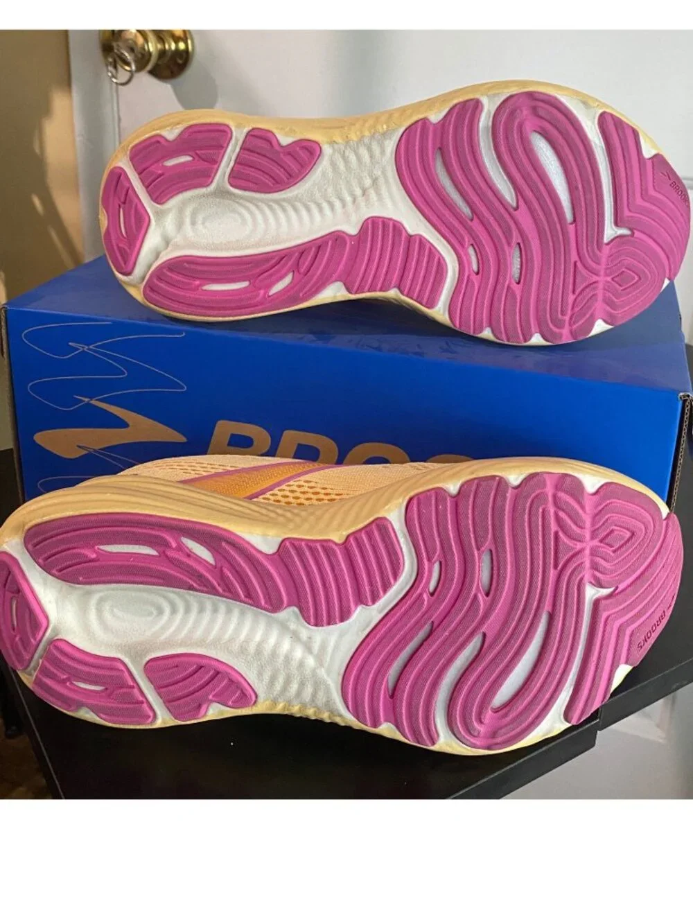 Brooks Glycerin 22 Women’s Running Shoes Size 8 Sherbert Apricot Pink